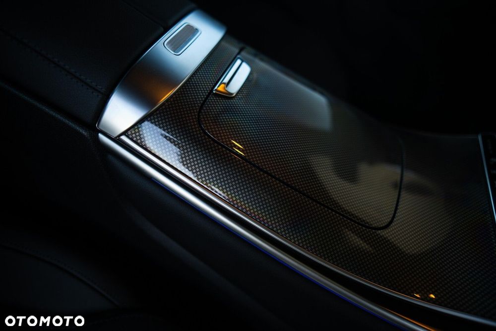 Mercedes-Benz GLC - 23