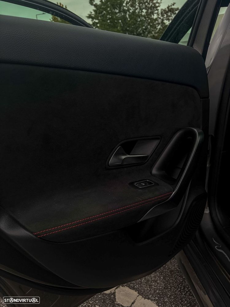 Mercedes-Benz A 180 - 22
