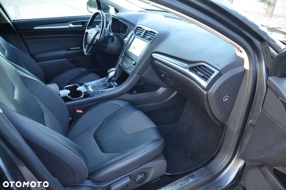 Ford Mondeo 2.0 EcoBlue Titanium - 31