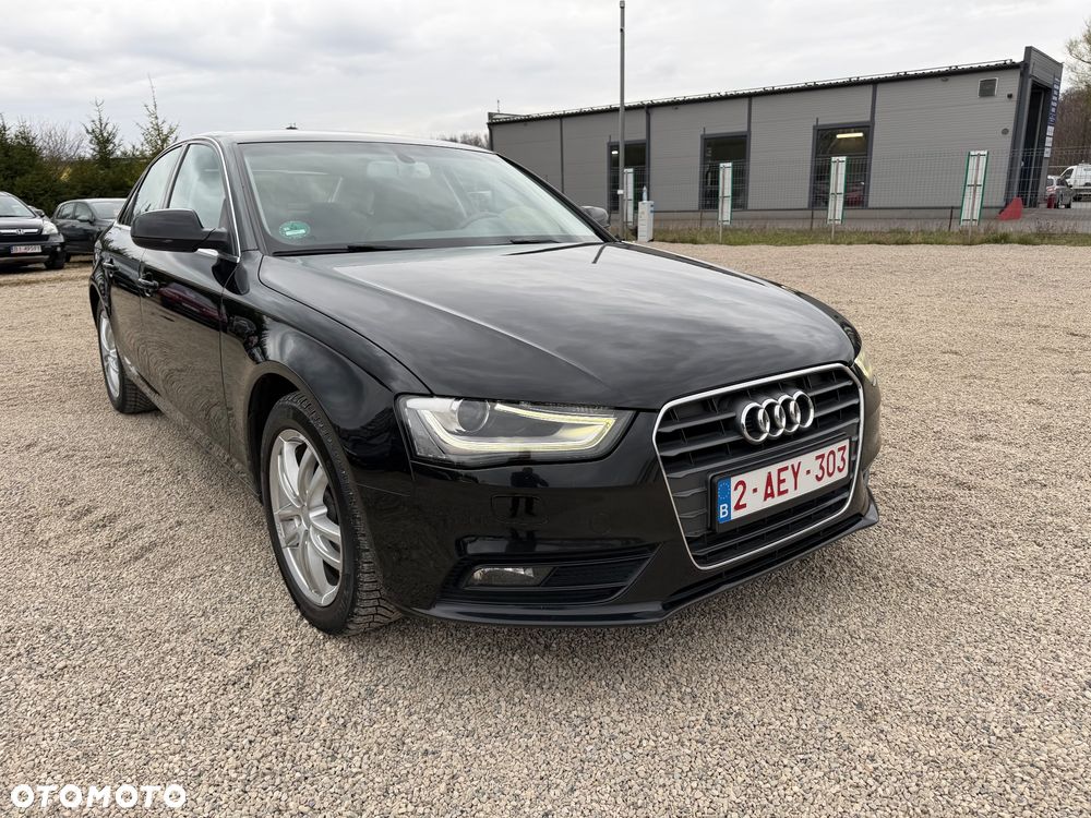 Audi A4 Limousine 2.0 TDI DPF Attraction - 15