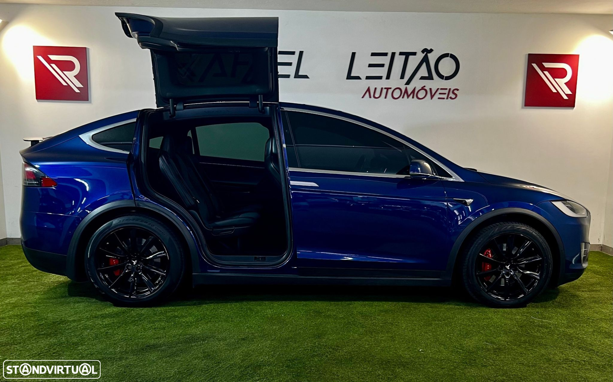 Tesla Model X 75D - 14