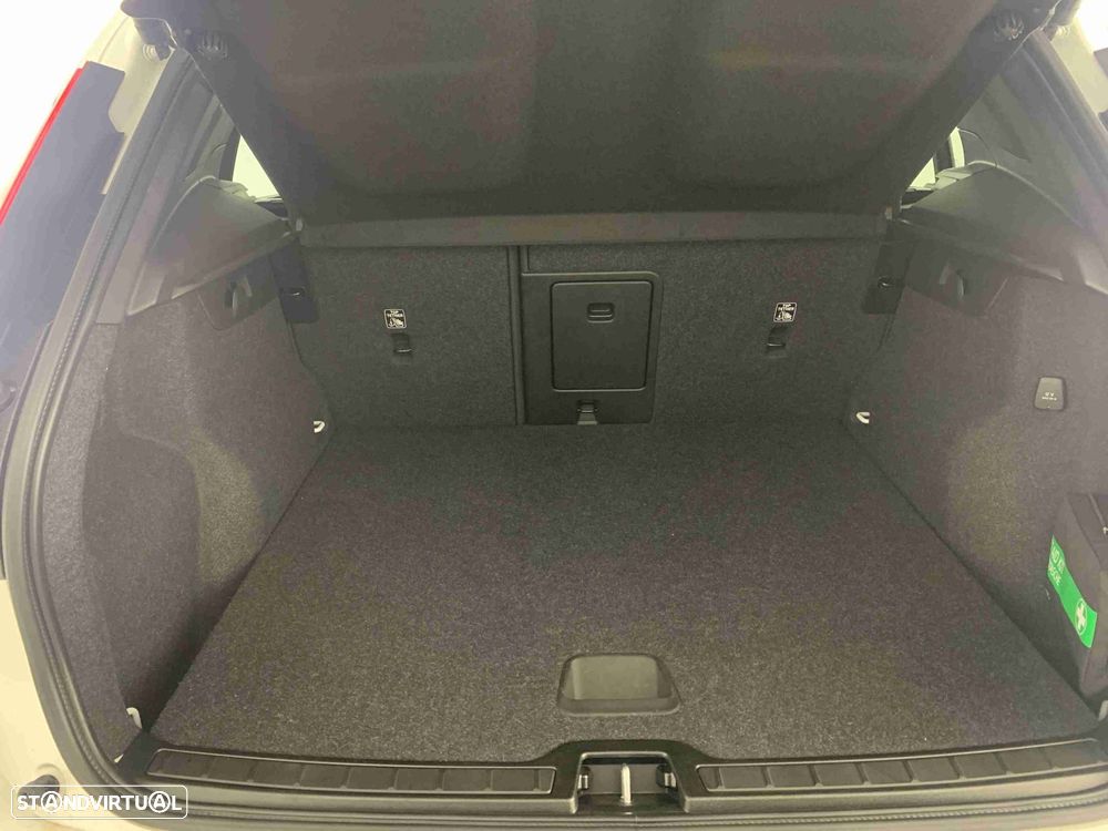 Volvo XC 40 1.5 T4 PHEV Core - 13