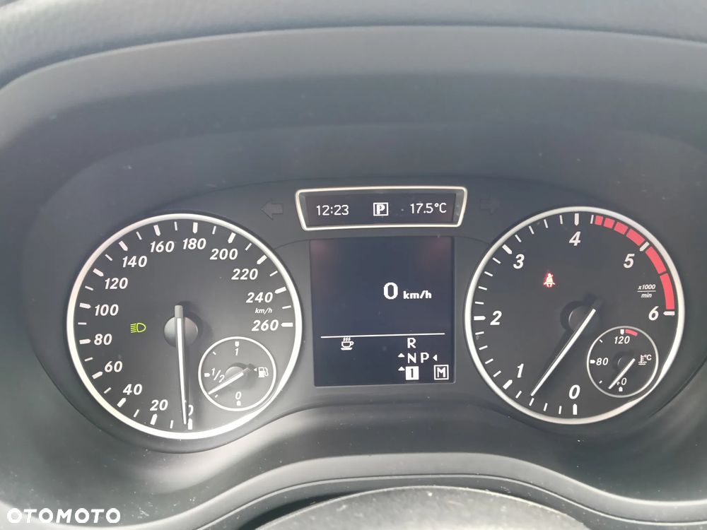 Mercedes-Benz Klasa B 200 CDI (BlueEFFICIENCY) 7G-DCT - 20
