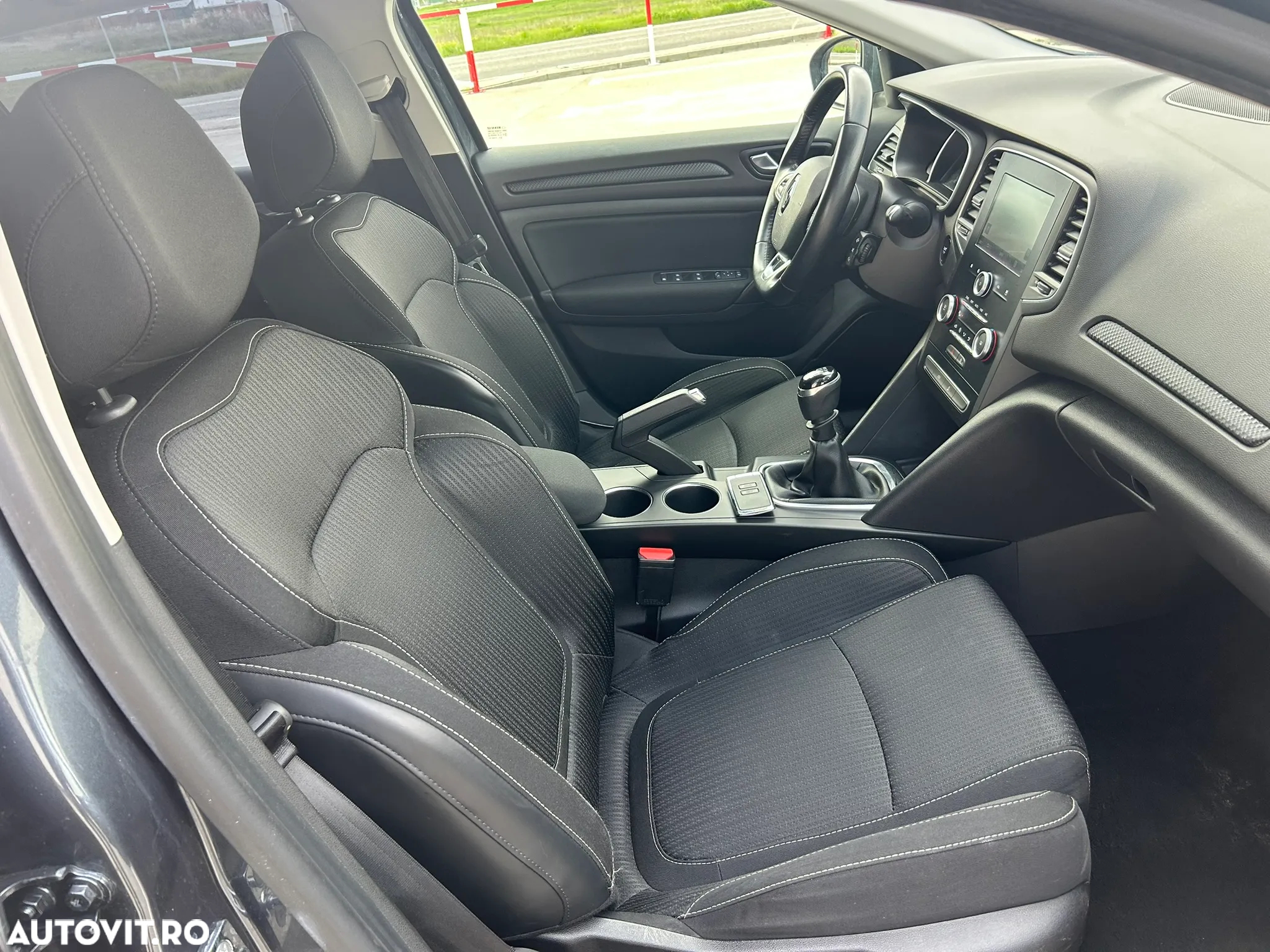 Renault Megane ENERGY dCi 110 BUSINESS - 8