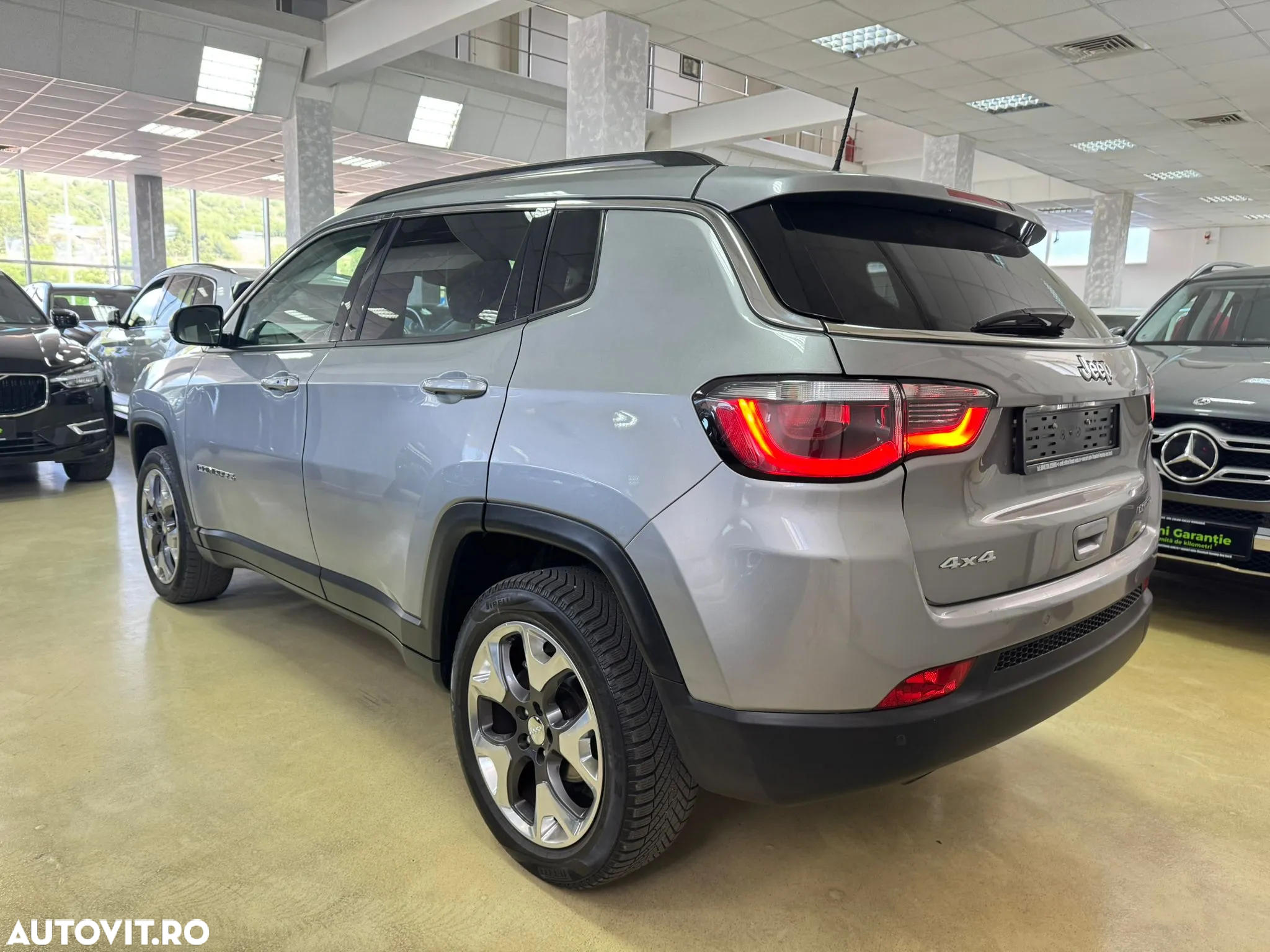 Jeep Compass 2.0 M-Jet 4x4 AT Limited - 10