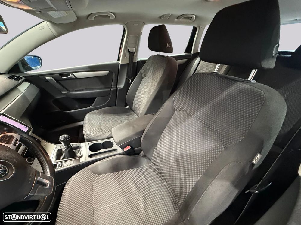 VW Passat Variant 1.6 TDI Confortline - 18
