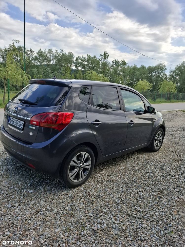 Kia Venga - 3
