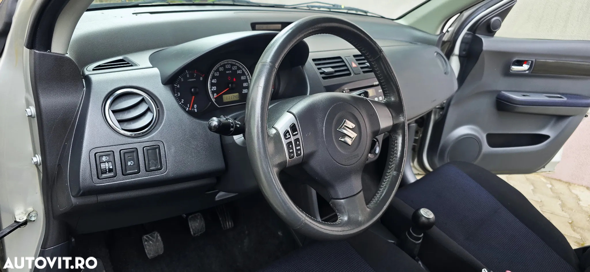 Suzuki Swift - 15