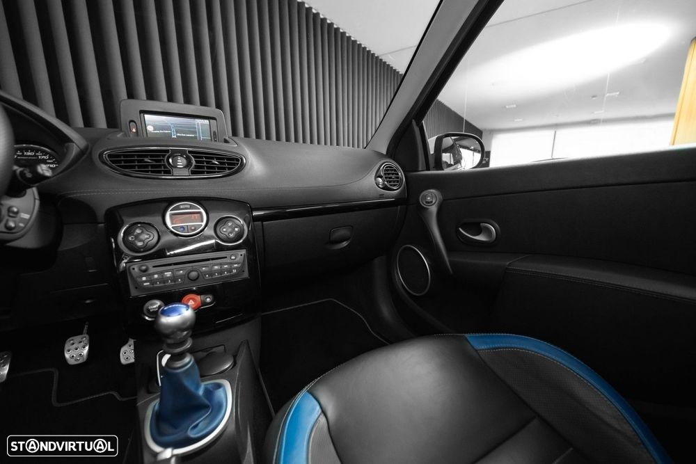 Renault Clio 2.0 16V Gordini RS - 15