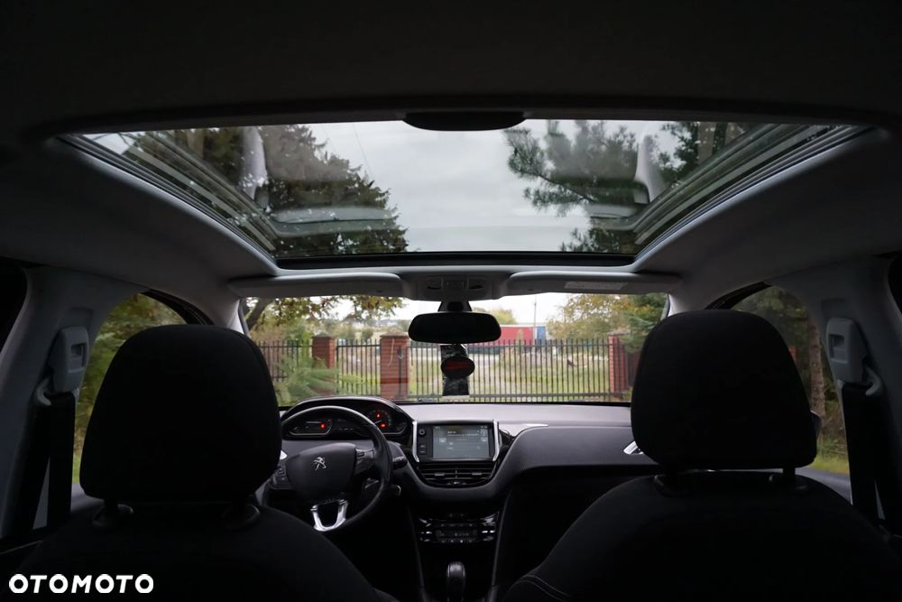 Peugeot 208 - 27
