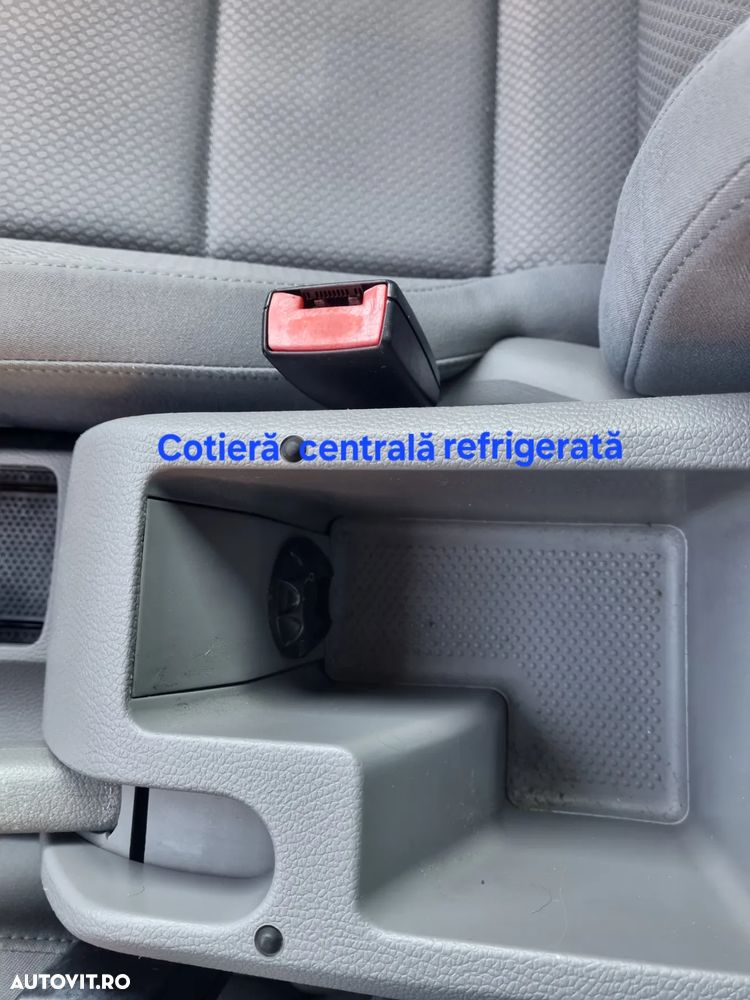 Volkswagen Golf 1.9 TDI DPF Comfortline - 26