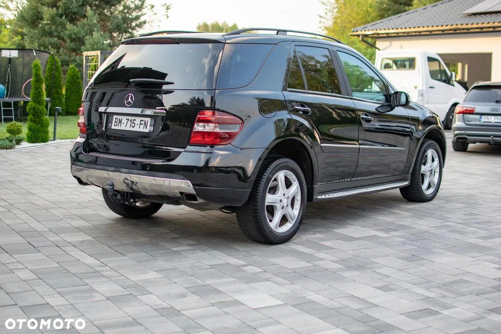 Mercedes-Benz ML 320 CDI 4Matic 7G-TRONIC DPF Edition 10 - 12