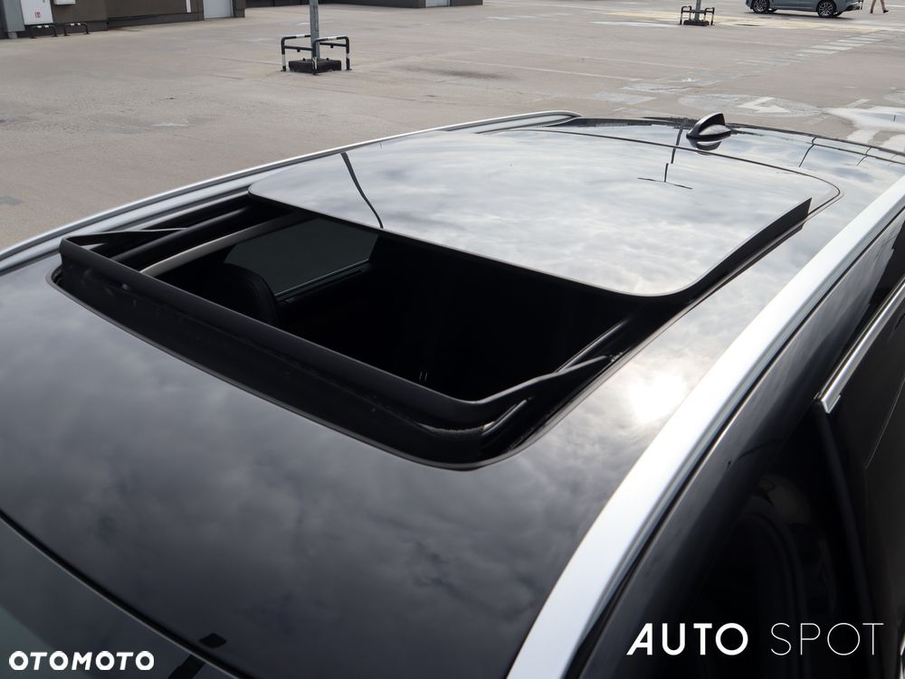Volvo V90 T8 AWD Plug-In Hybrid Inscription - 11