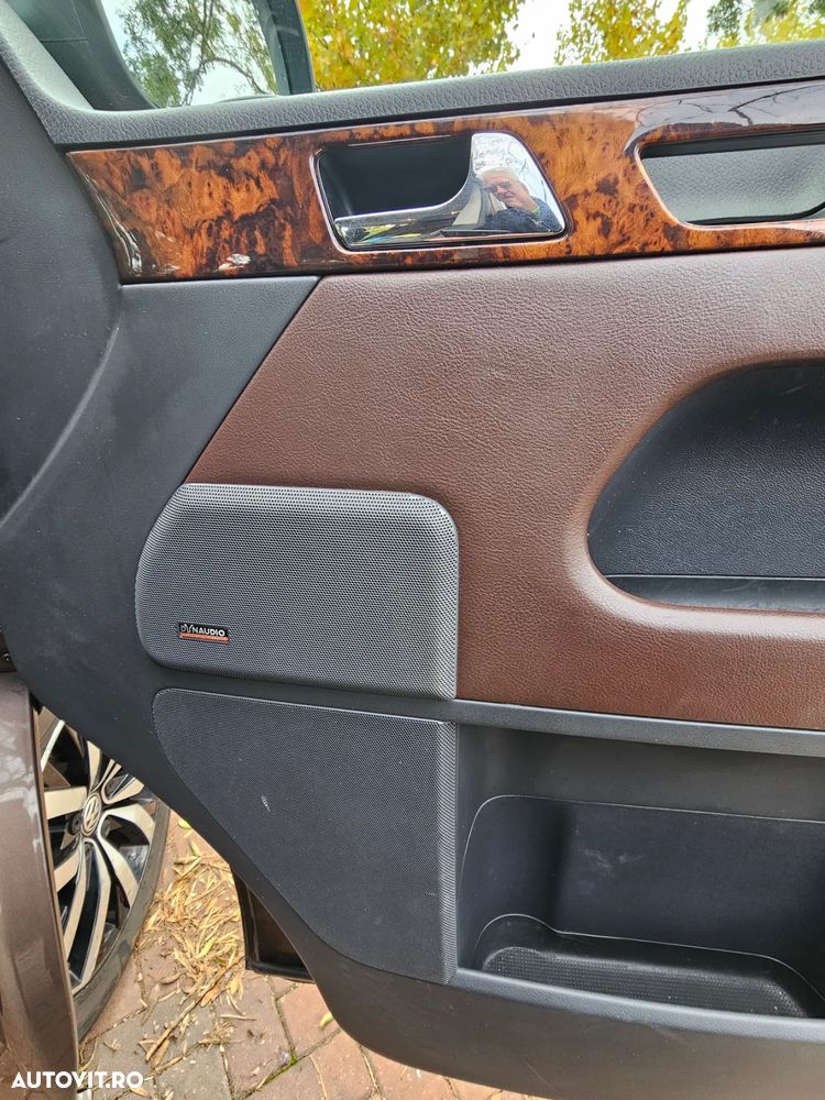 Volkswagen Multivan - 6