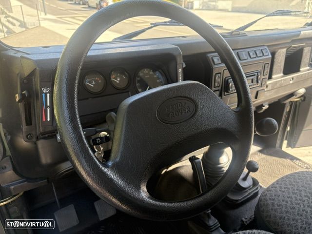 Land Rover Defender 90 2.5 TD5 Metal Top - 34