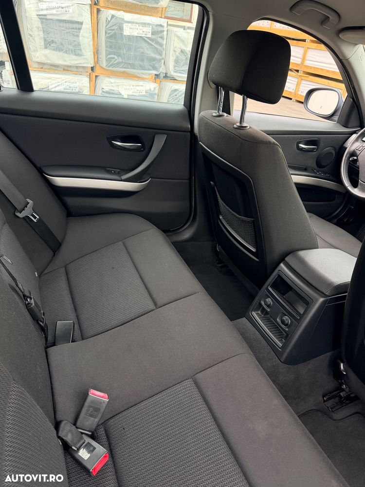 BMW Seria 3 320d - 9