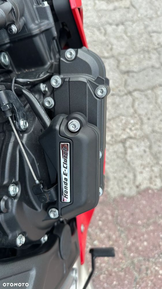 Honda CBR - 18