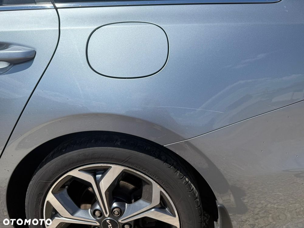 Kia Ceed - 16
