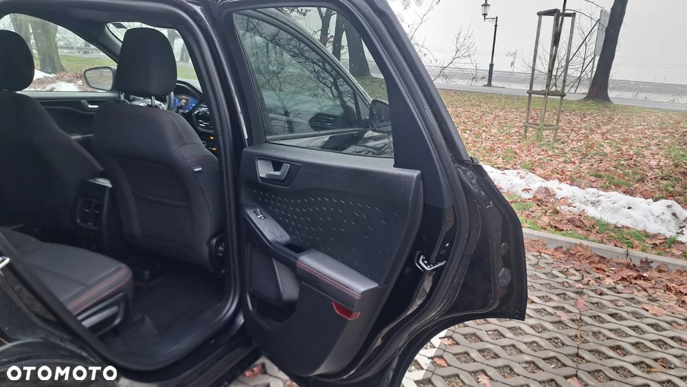 Ford Kuga 1.5 EcoBlue ST-LINE - 13