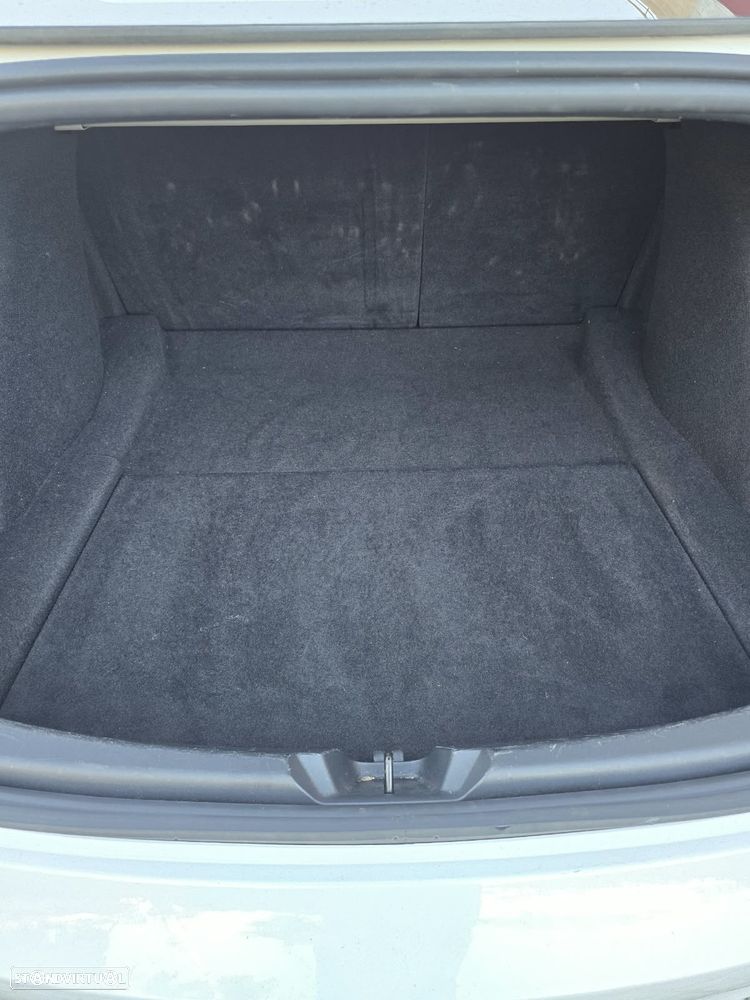 Tesla Model 3 Standard RWD - 9