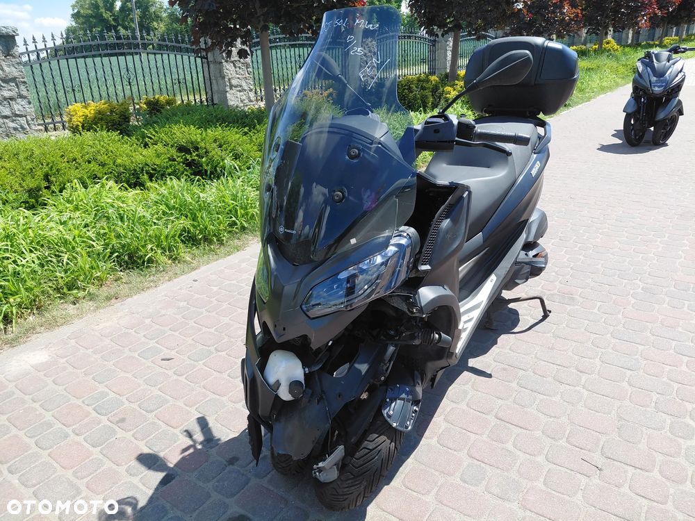 Piaggio MP-3 - 1