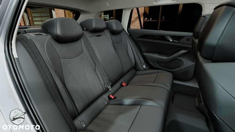 Volkswagen Passat Variant 2.0 TSI Elegance DSG - 12