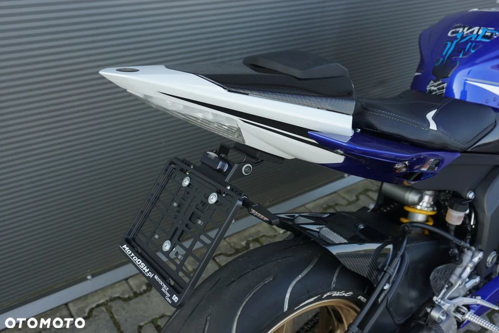 Yamaha YZF - 4