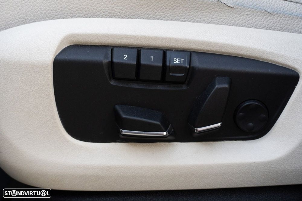 BMW X5 25 d sDrive Comfort 7L - 36