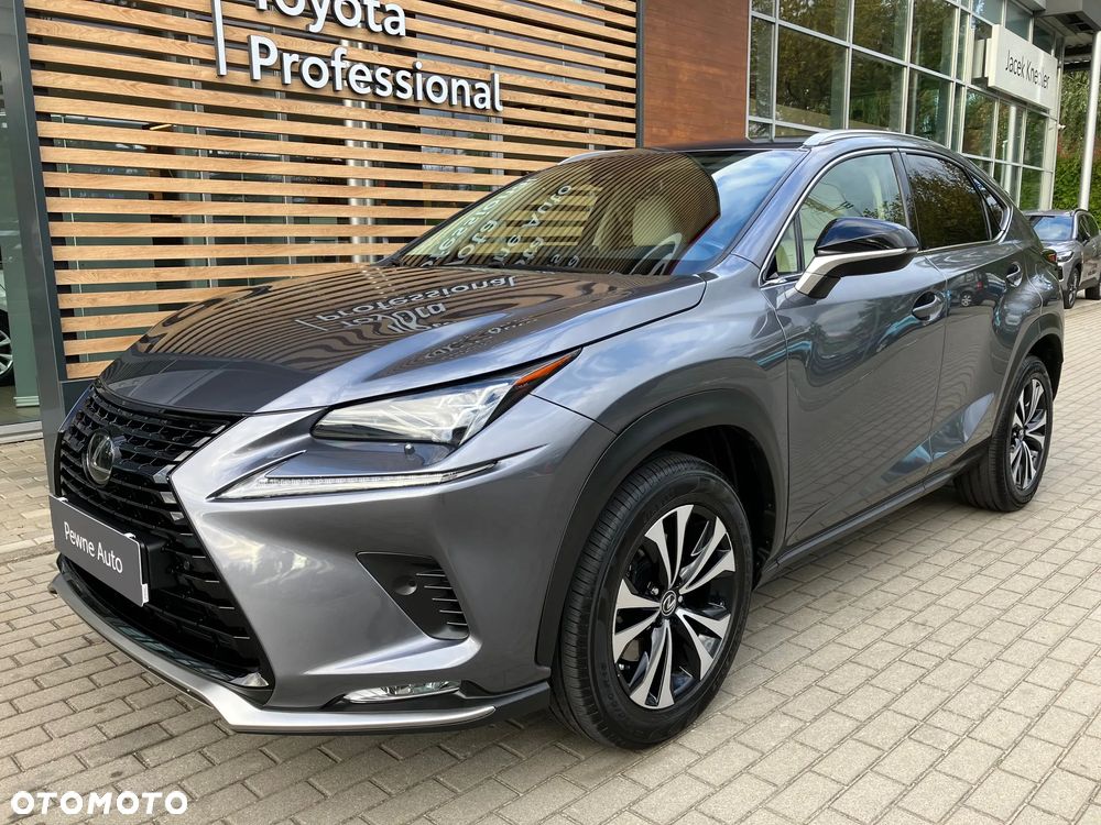 Lexus NX 300 F Impression AWD - 2