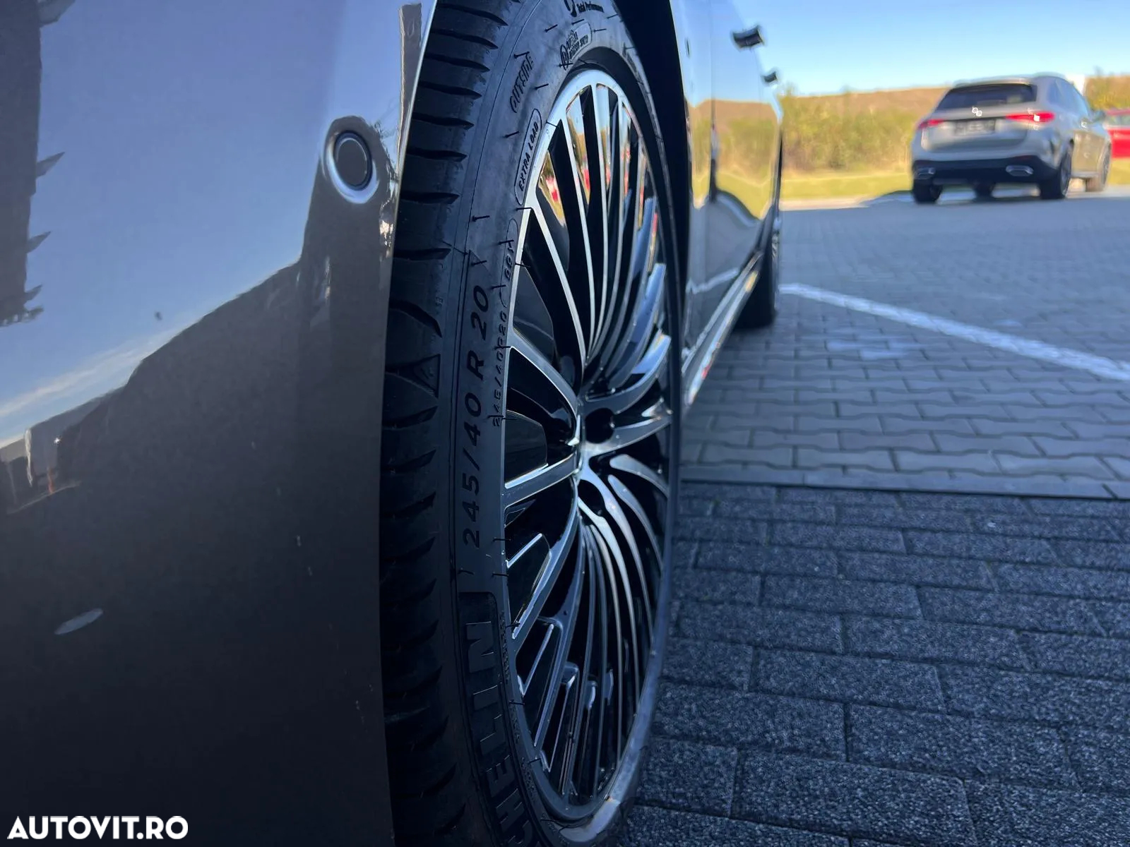 Mercedes-Benz E 300 4MATIC Aut. - 17