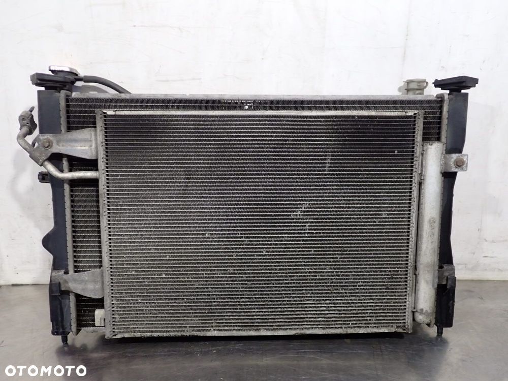 ZESTAW CHŁODNIC WENTYLATOR MITSUBISHI COLT VI Z30 MN130400 1350A071 ETP11051ZM - 1