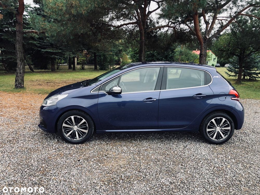 Peugeot 208 - 9