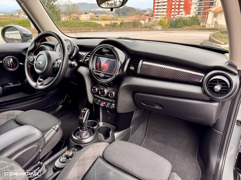 MINI 3 Portas Cooper SD Aut. - 23