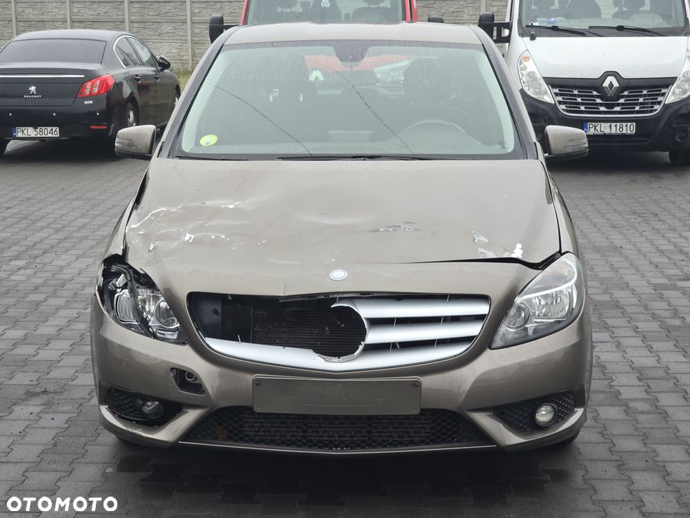 Mercedes-Benz Klasa B 180 d BlueEFFICIENCY Edition Style - 9