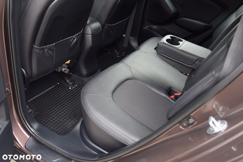 Hyundai ix35 1.6 GDI Style 2WD - 24