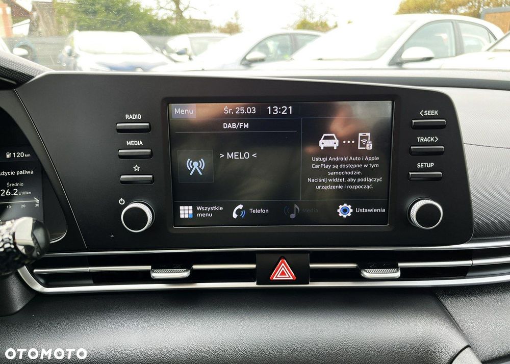 Hyundai Elantra 1.6 Smart CVT - 16