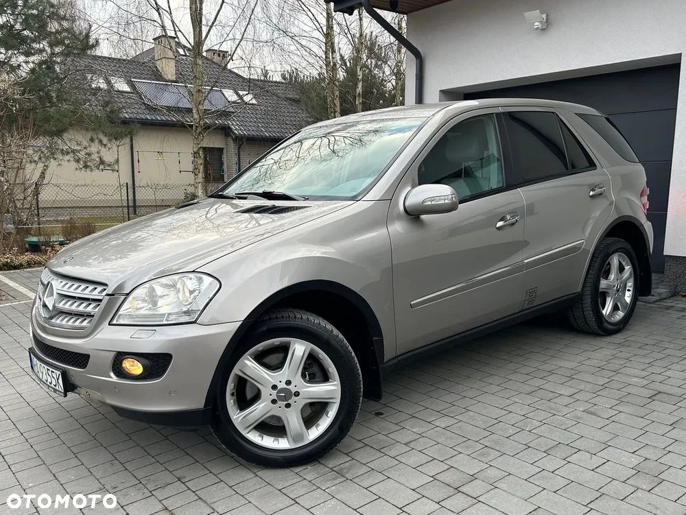 Mercedes-Benz ML 320 CDI 4Matic 7G-TRONIC Edition 10 - 15