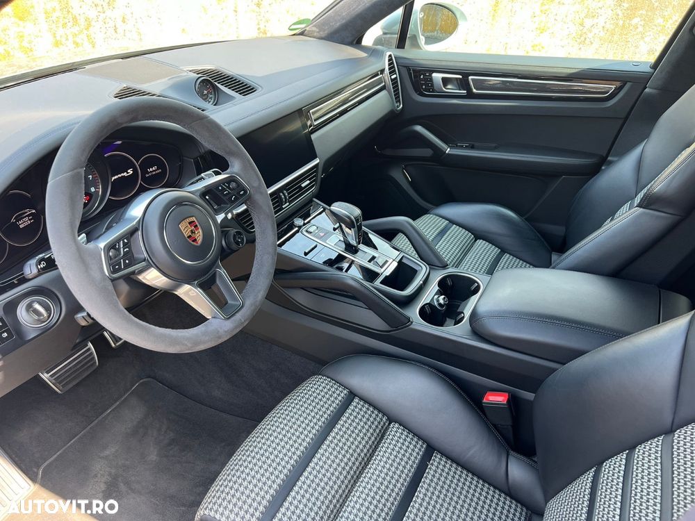 Porsche Cayenne Coupe S - 11