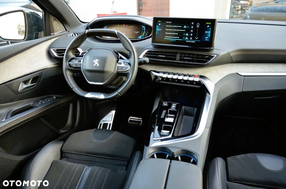 Peugeot 3008 1.6 PureTech HYbrid GT Line S&S EAT8 - 25