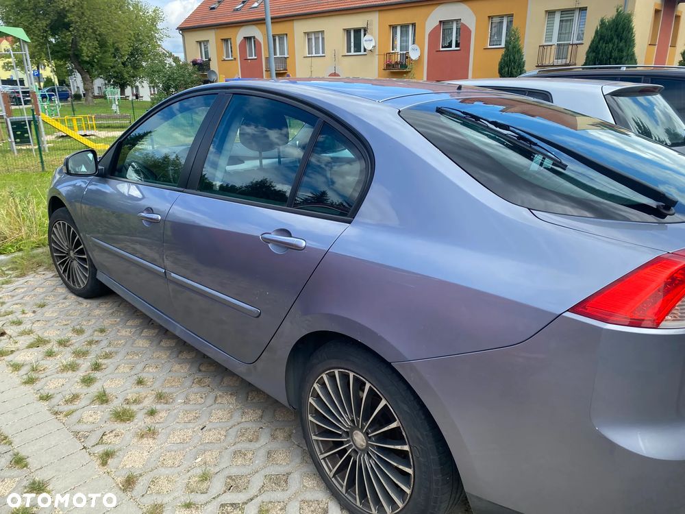 Renault Laguna 2.0 Authentique - 4