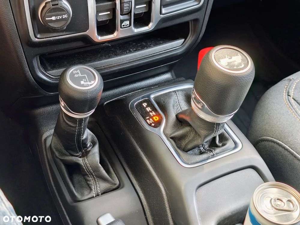 Jeep Wrangler Unlimited GME 2.0 Turbo Sahara - 26