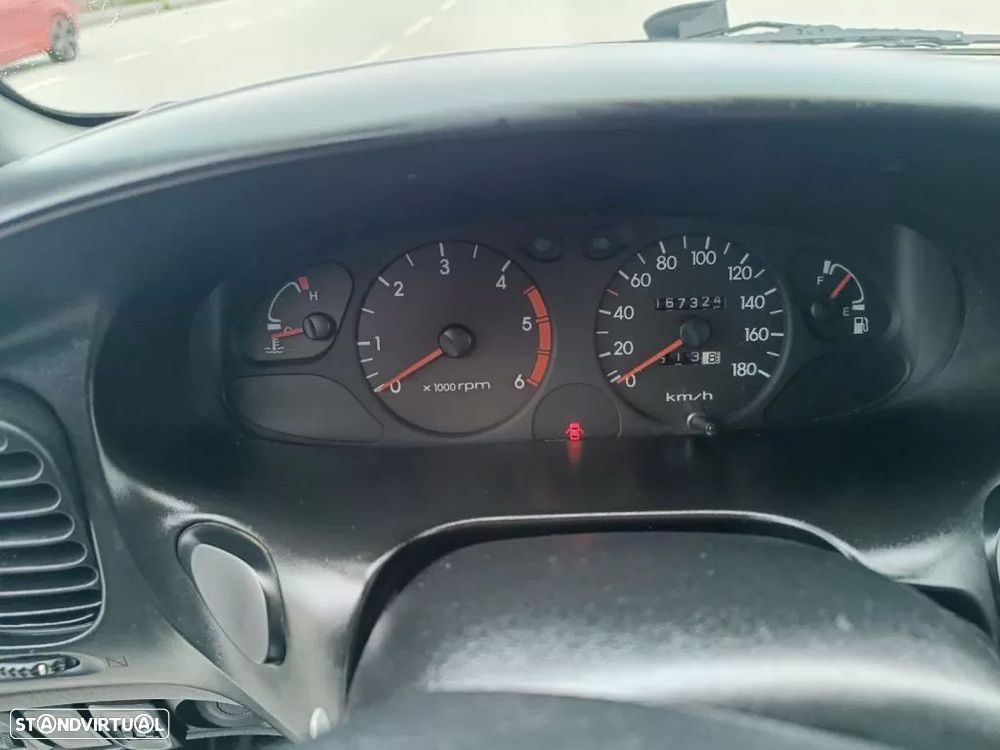 Hyundai H-1 - 11