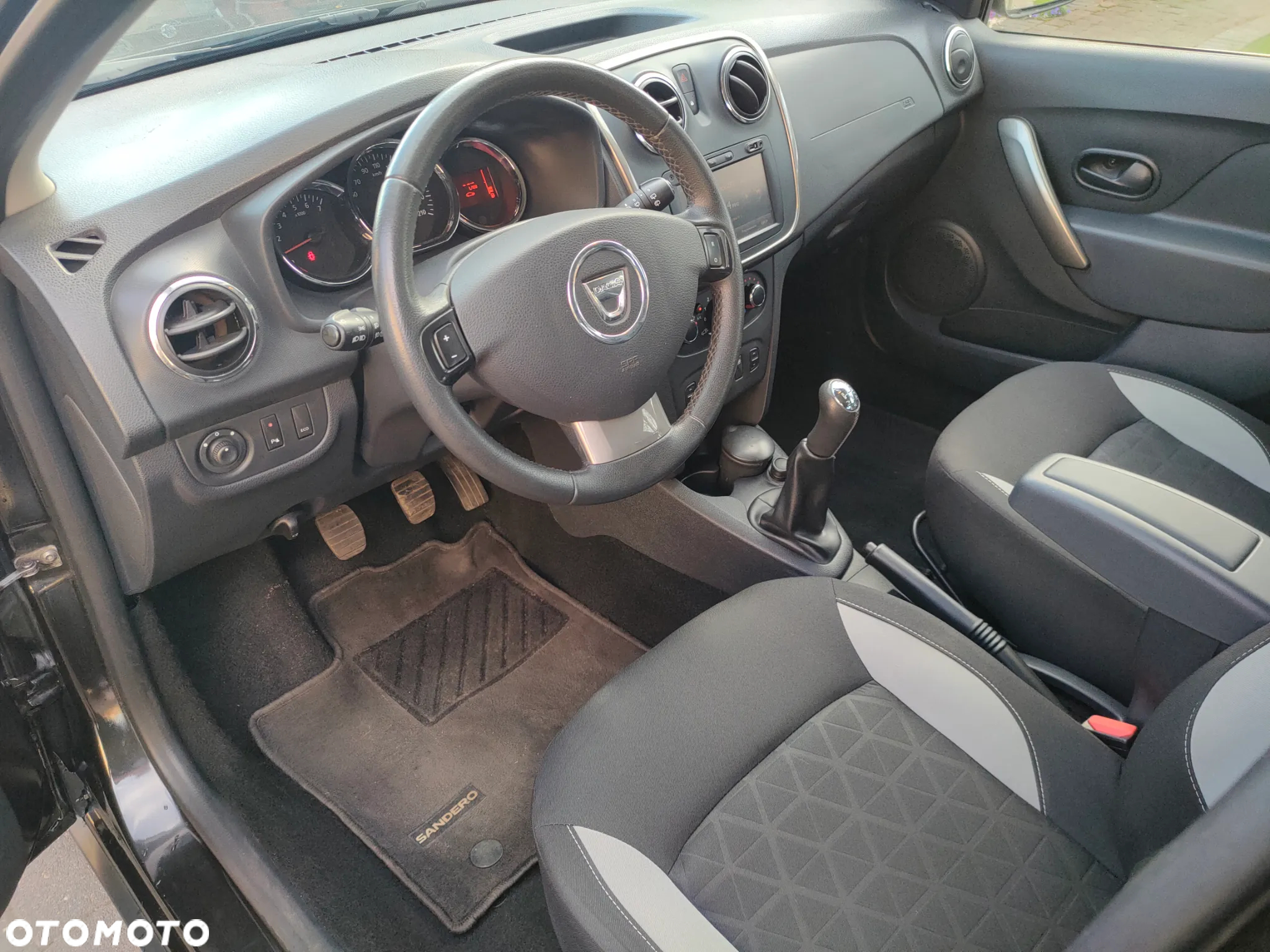 Dacia Sandero Stepway 0.9 TCe Laureate S&S - 14