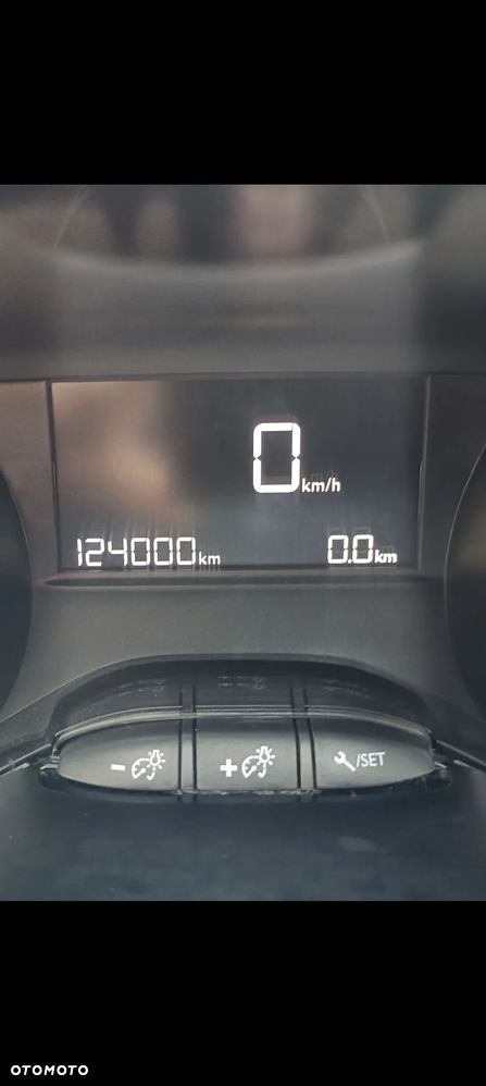 Peugeot 2008 PureTech 82 Style - 22