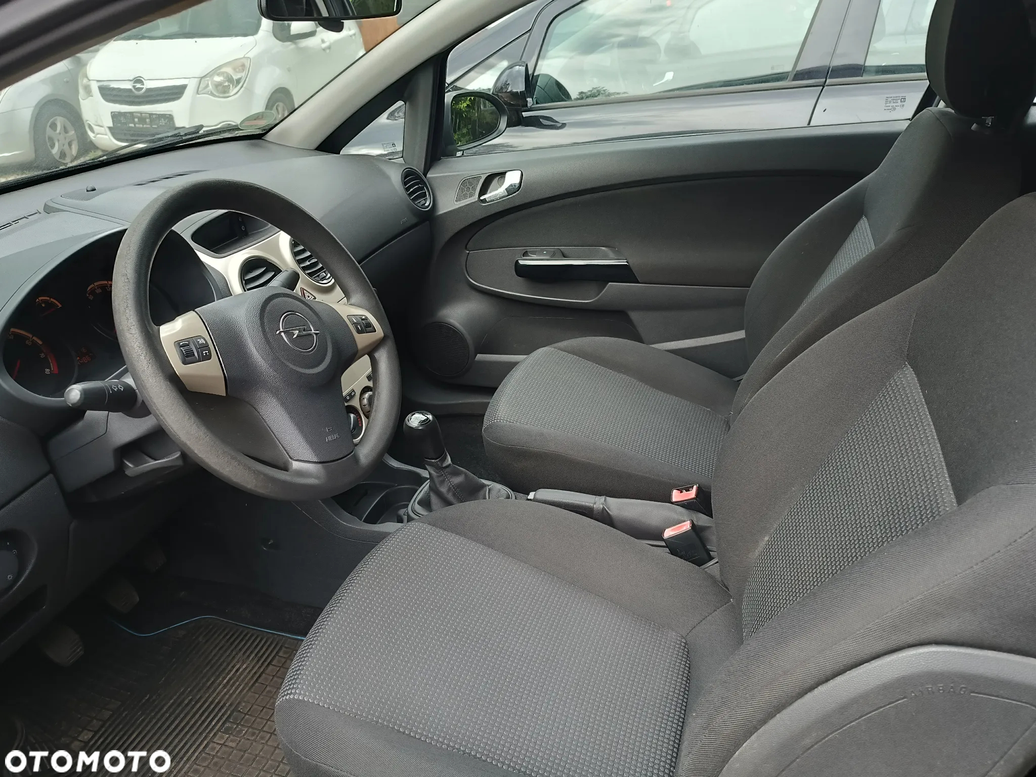 Opel Corsa 1.2 16V Cosmo - 7