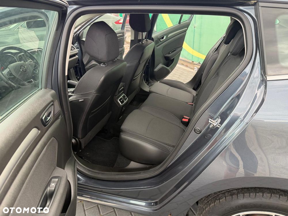 Renault Megane 1.5 Blue dCi Zen - 8