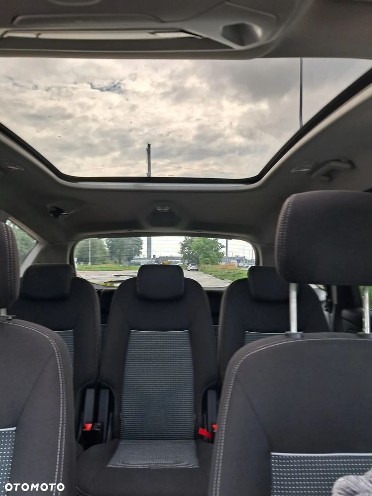 Ford S-Max - 23