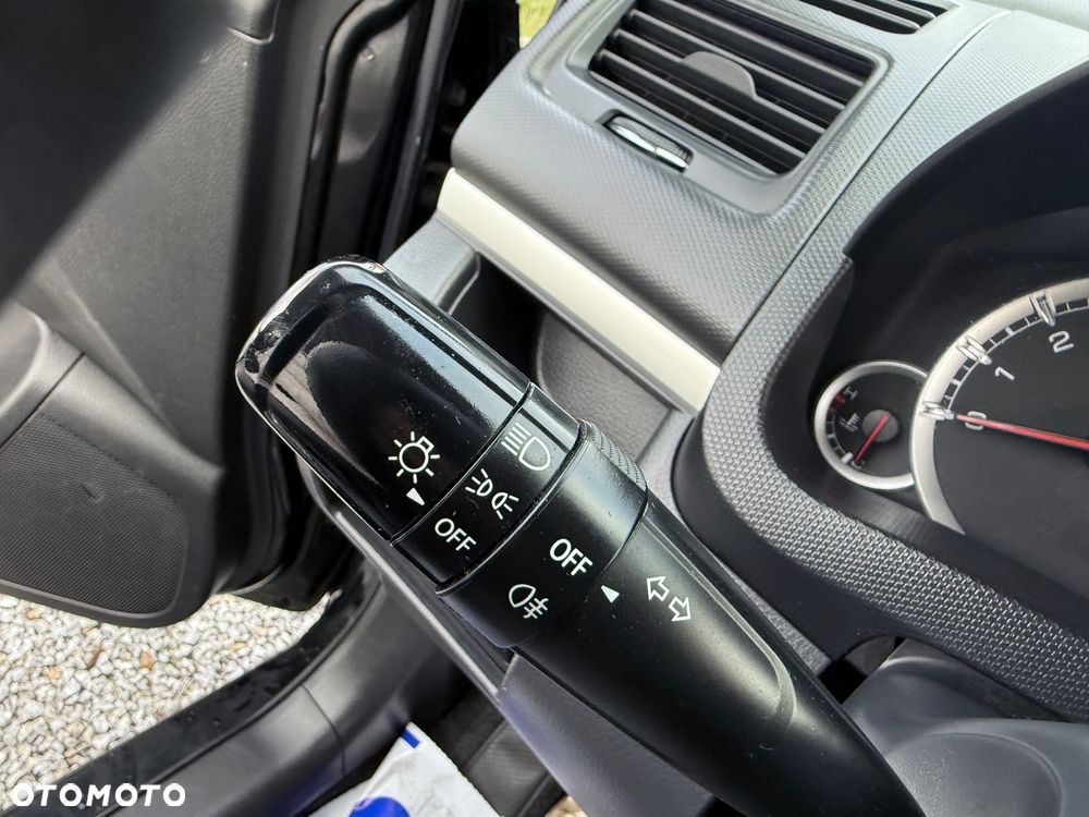 Suzuki Swift 1.2 Premium - 32