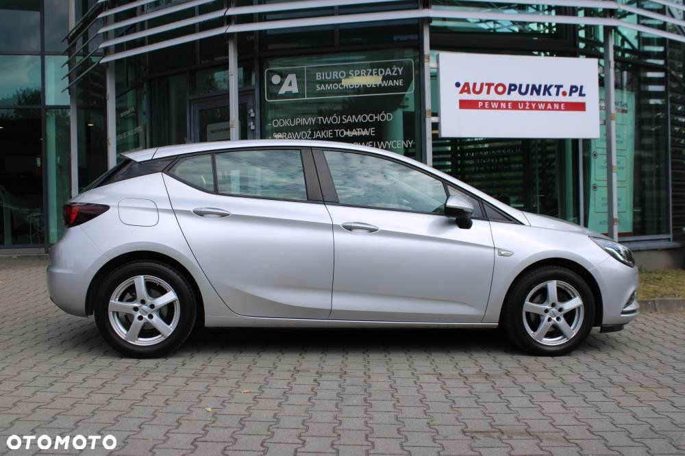 Opel Astra - 4