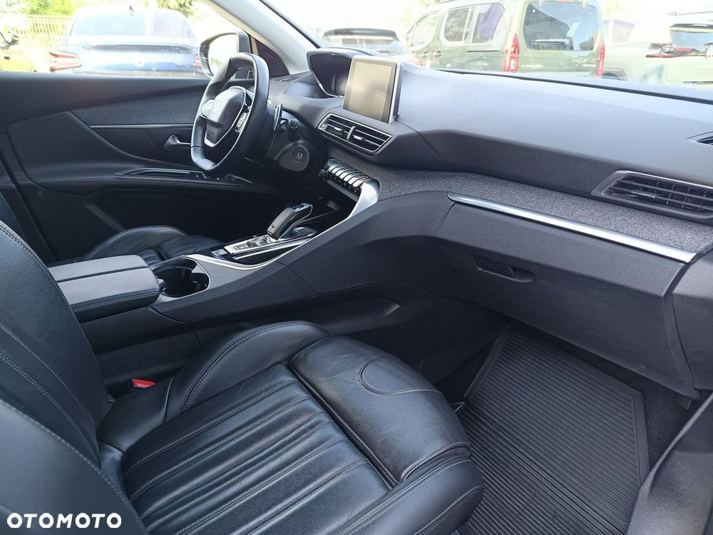 Peugeot 5008 - 15